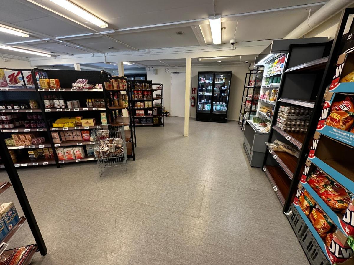 Ljungaverk Takvaning Med Ekgolv Och Badkar Naera Aelven Buitenkant foto